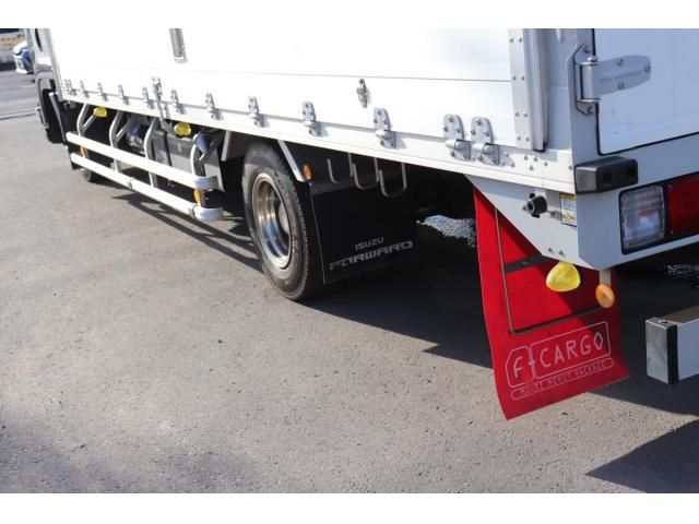 Isuzu FORWARD 2023-09 8331907-9