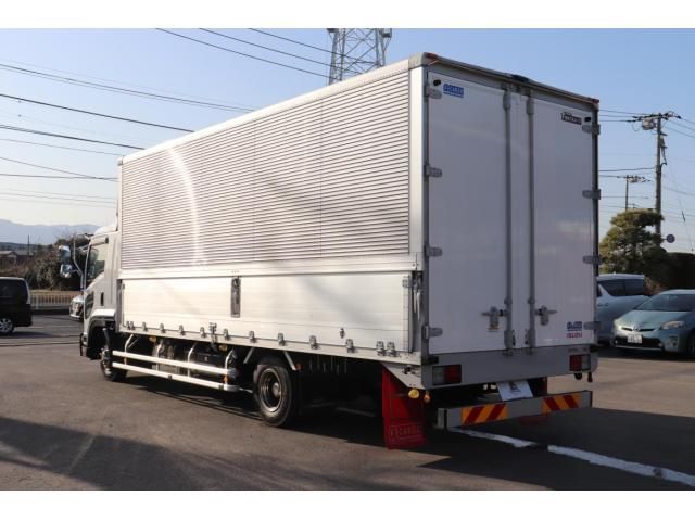 Isuzu FORWARD 2023-09 8331907-3