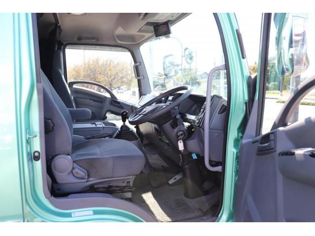 Isuzu FORWARD 2018-02 8331900-14