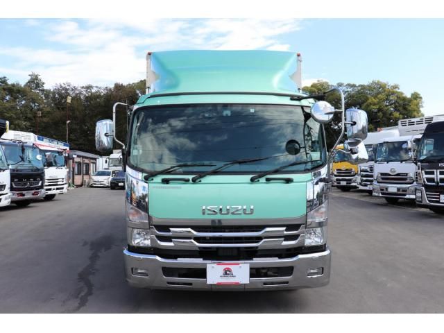 Isuzu FORWARD 2018-02 8331900-1