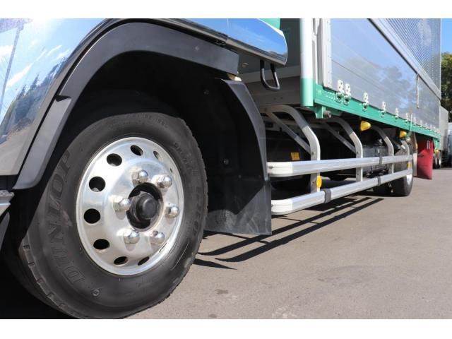 Isuzu FORWARD 2018-02 8331900-28