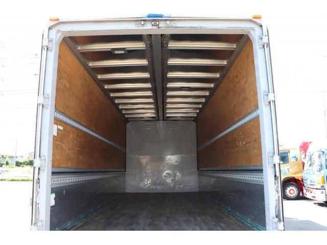 Isuzu FORWARD 2018-02 8331900-7