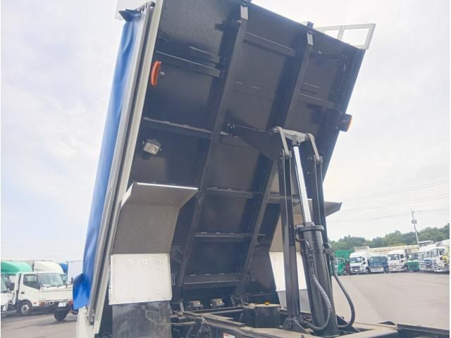 Isuzu FORWARD 2025-04 8331901-9