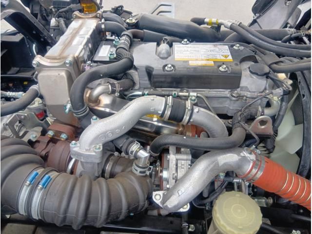 Isuzu FORWARD 2025-04 8331901-19