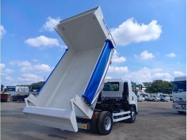 Isuzu FORWARD 2025-04 8331901-6