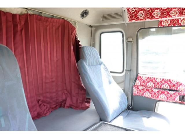 Isuzu FORWARD 2006-08 8331930-12