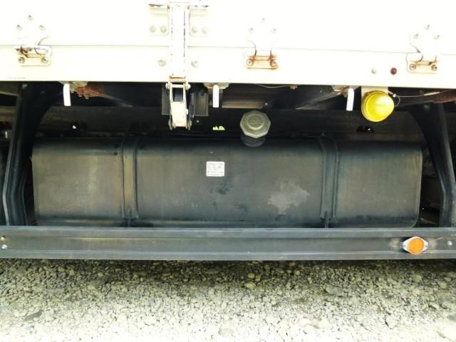 Isuzu FORWARD 2022-06 8331913-17
