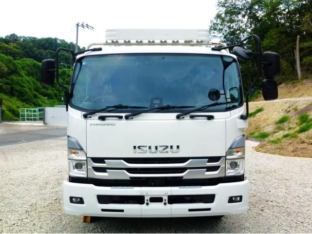 Isuzu FORWARD 2022-06 8331913-1
