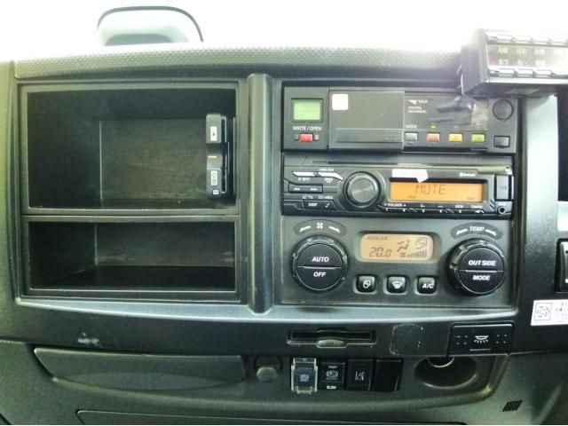 Isuzu FORWARD 2022-06 8331913-19