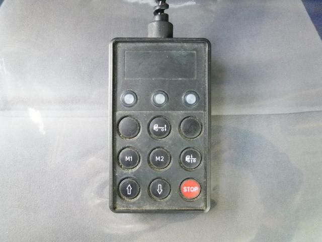 Isuzu FORWARD 2022-06 8331913-25