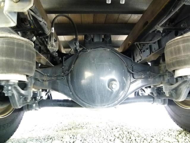 Isuzu FORWARD 2022-06 8331913-26