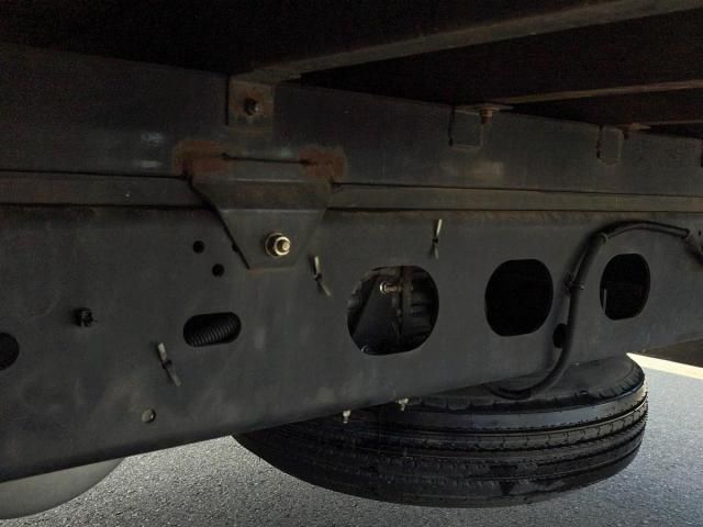 Isuzu FORWARD 2021-02 8331909-10