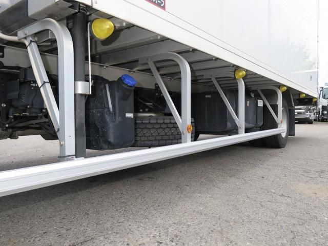 Isuzu FORWARD 2025-10 8331902-14