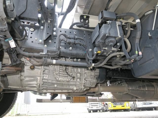 Isuzu FORWARD 2025-10 8331902-20
