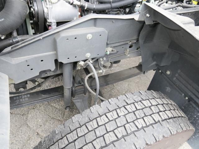 Isuzu FORWARD 2025-10 8331902-21