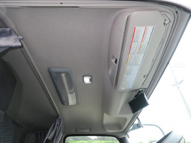 Isuzu FORWARD 2025-10 8331902-24