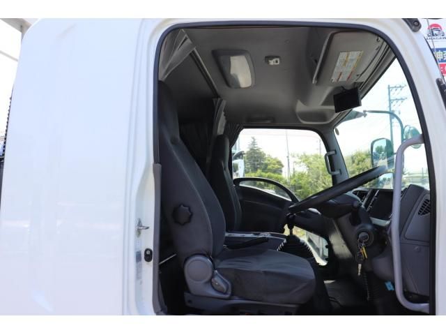 Isuzu FORWARD 2017-01 8331925-14