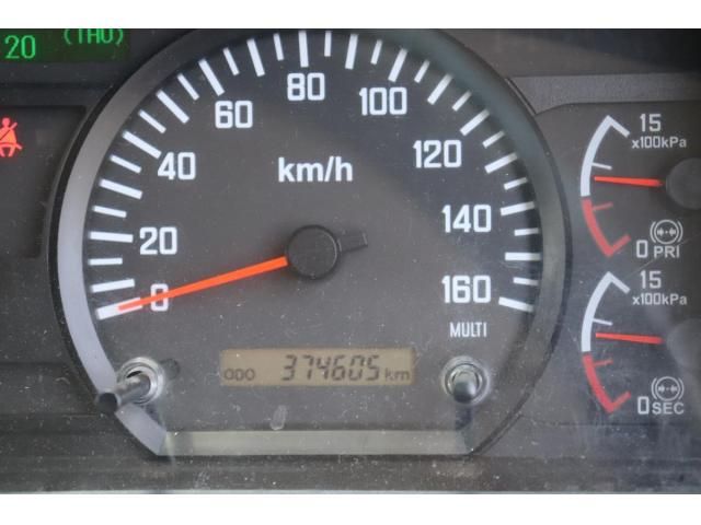 Isuzu FORWARD 2017-01 8331925-20