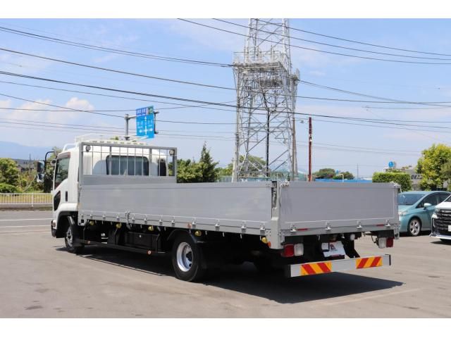 Isuzu FORWARD 2017-01 8331925-3