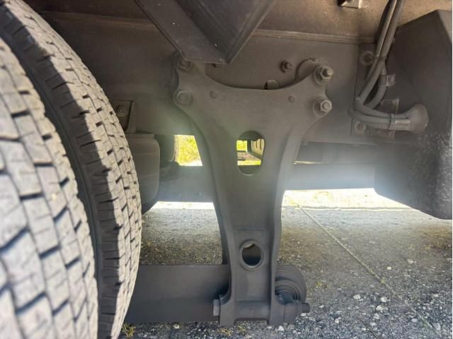 Isuzu FORWARD 2022-02 8331921-28