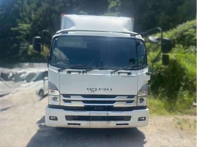 Isuzu FORWARD 2022-02 8331921-2