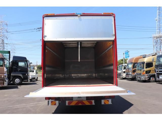 Isuzu FORWARD 2018-05 8331920-7