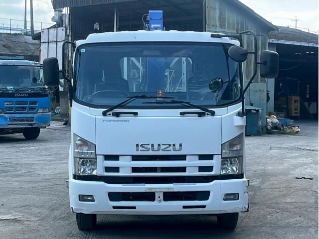 Isuzu FORWARD 2014-09 8331926-1