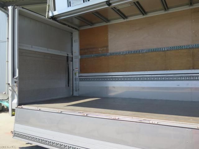 Isuzu FORWARD 2020-06 8331905-13