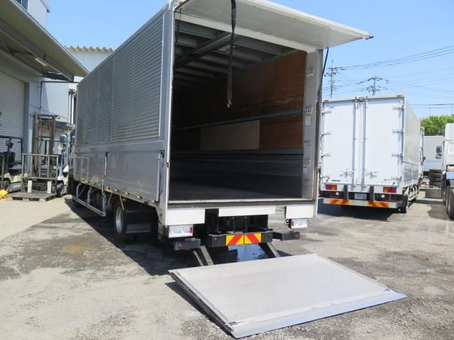 Isuzu FORWARD 2020-06 8331905-17