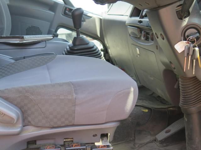 Isuzu FORWARD 2020-06 8331905-27