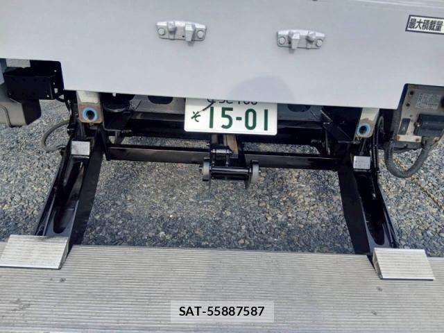 Isuzu FORWARD 2019-06 8354522-23