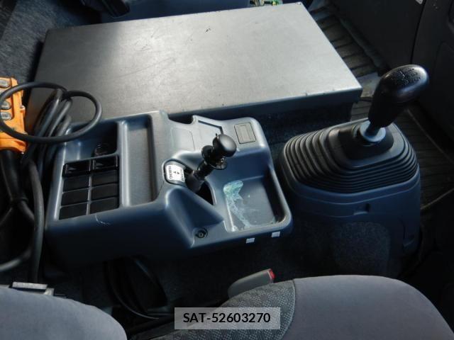 Isuzu FORWARD 2012-03 8354526-27