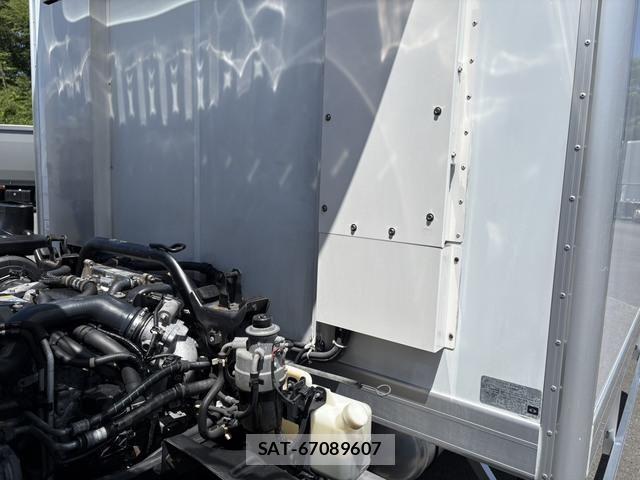 Isuzu FORWARD 2017-12 8354524-10