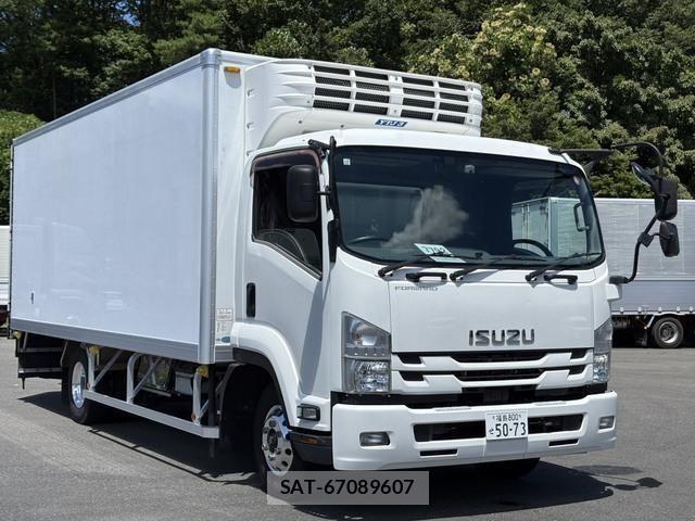 Isuzu FORWARD 2017-12 8354524-1