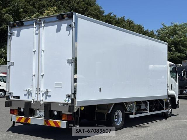 Isuzu FORWARD 2017-12 8354524-6