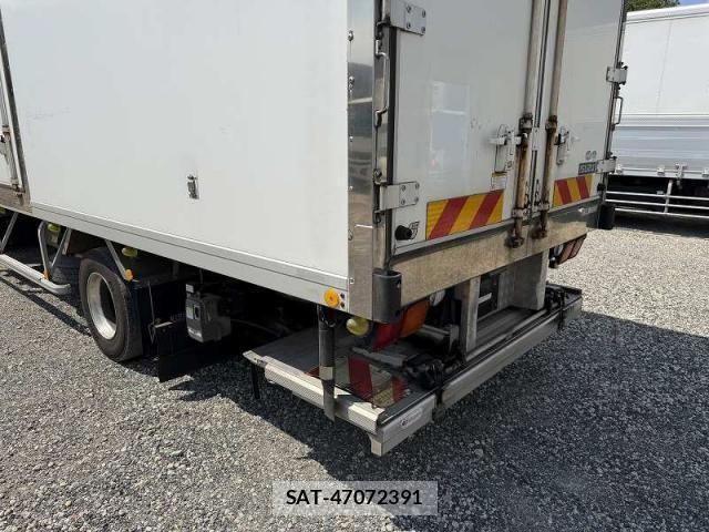 Isuzu FORWARD 2014-01 8366005-25