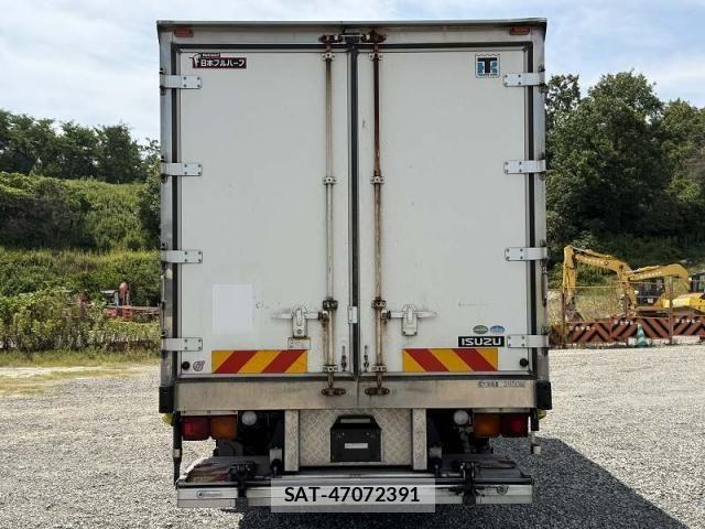 Isuzu FORWARD 2014-01 8366005-8