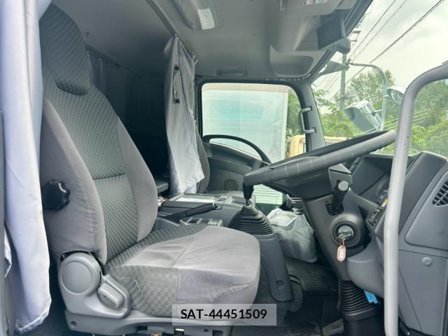 Isuzu FORWARD 2017-01 8366003-29