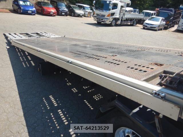 Isuzu FORWARD 2013-06 8366002-17