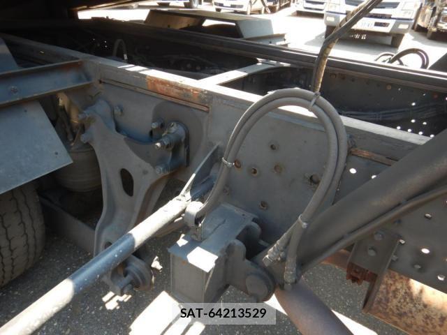 Isuzu FORWARD 2013-06 8366002-27