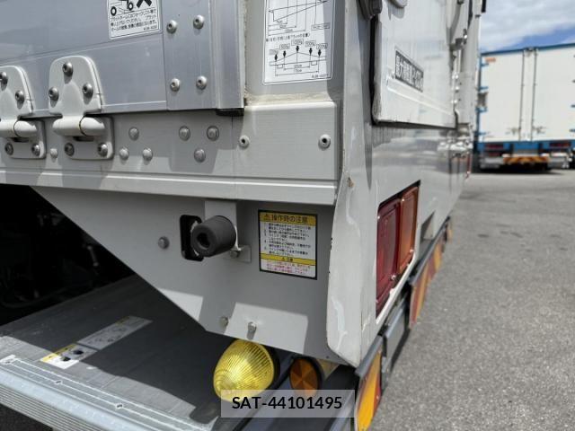 Isuzu FORWARD 2021-03 8412538-17