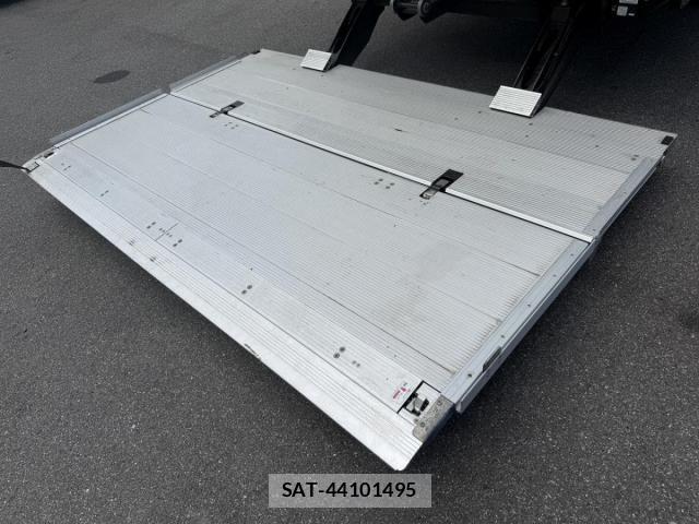 Isuzu FORWARD 2021-03 8412538-27
