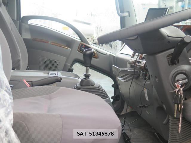 Isuzu FORWARD 2015-09 8412542-25
