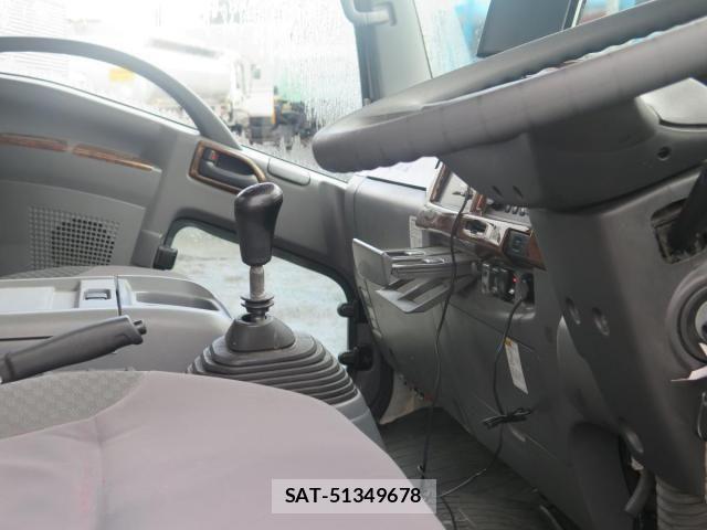 Isuzu FORWARD 2015-09 8412542-26