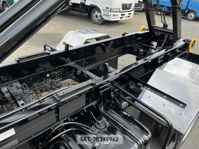 Isuzu FORWARD 2009-08 8412540-13