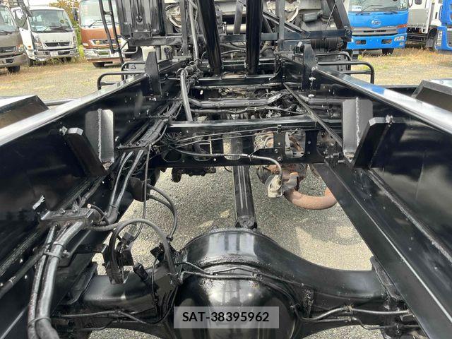 Isuzu FORWARD 2009-08 8412540-14