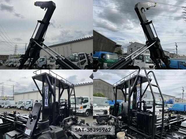 Isuzu FORWARD 2009-08 8412540-15