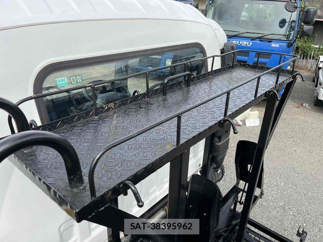 Isuzu FORWARD 2009-08 8412540-17