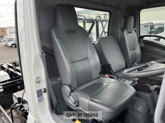 Isuzu FORWARD 2009-08 8412540-19