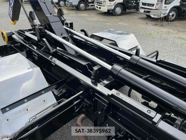 Isuzu FORWARD 2009-08 8412540-6